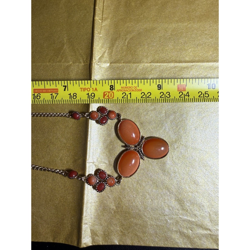 Vintage Monet Coral Orange Cabochon Necklace Gold Tone Tri Pendant 18in - Picture 6 of 6